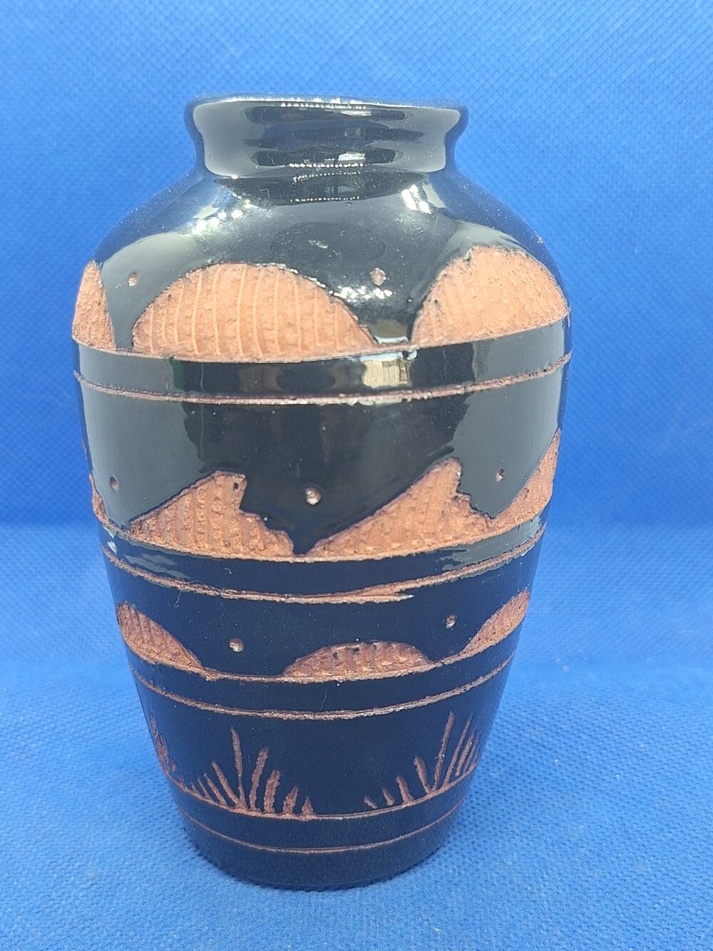 Pottery Vase J Coaly 2003 Black Sgraffito Southwestern Style 5in Excellent!
